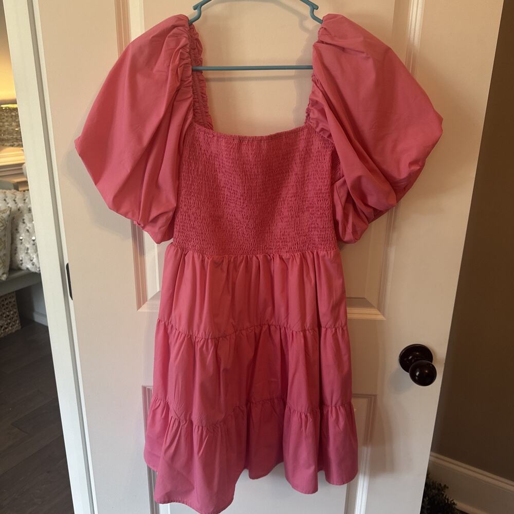 Women’s Entro Bright Pink Mini Puff Sleeve Smocked Tiered Dress Bodice Medium